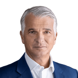 Sergio P.
